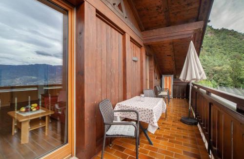 Tirolo Apartment | Oberötzbauer Apartment Enzian