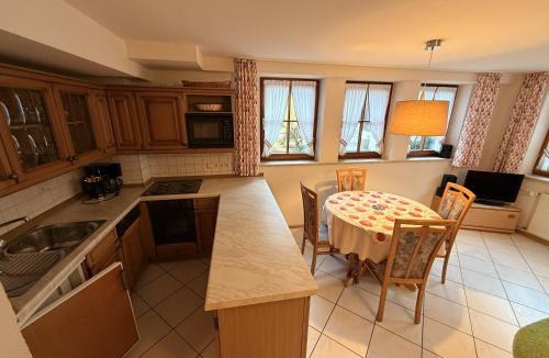 Gutach Apartment | Oberbauernhof - Wohnung Am Garten - Moderne FeWo im schönen Schwarzwaldhaus