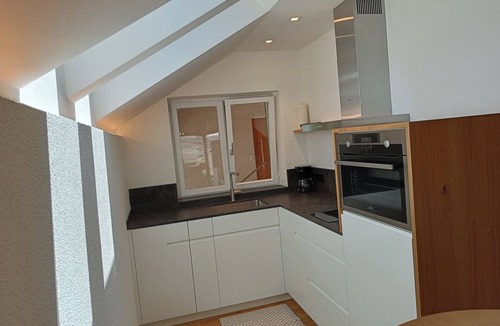 St. Pauls Apartment | Oberberghof – Apartment with Terrace, Sauna, Garden & Natural Swimming Pond