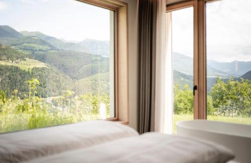 Parrocchia di San Sigismondo Apartment | Oberplunerhof Luxury Chalet Skyline