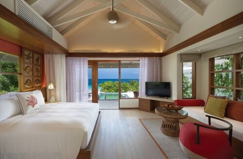 Farukolhufushi Island Resort | OBLU SELECT Lobigili with Free Transfers