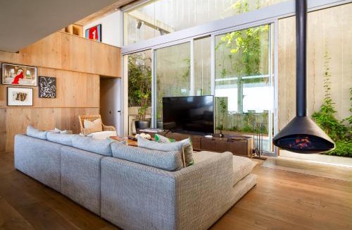 Clifton Villa | Obsidian