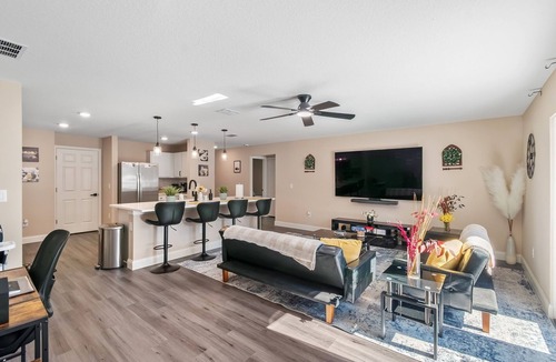 Ocala House | Ocala WEC: EV, Family & Work Retreat.