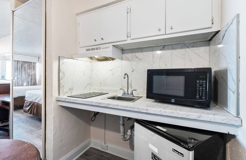 Downtown Myrtle Beach Hotel | Ocean 5 Hotel