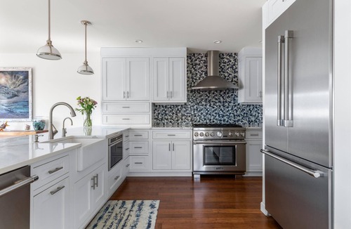 Ocean Beach House | Ocean Beach 4Bed 2.5Baths Luxury Kitchen Spacious Decks Swim Spa Outdoor Shower