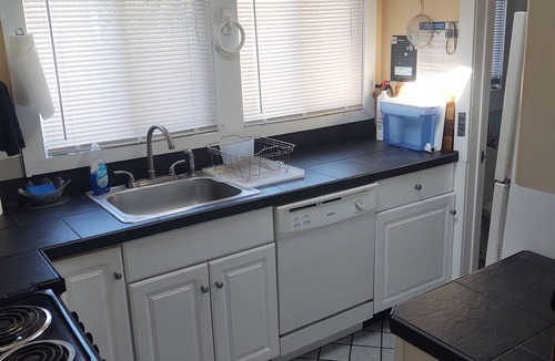 Ocean Beach House | Ocean Beach, Fire Island,NY 4 bed,2 Bath, Sleeps 9, Full Kitchen, Deck, Bicycles