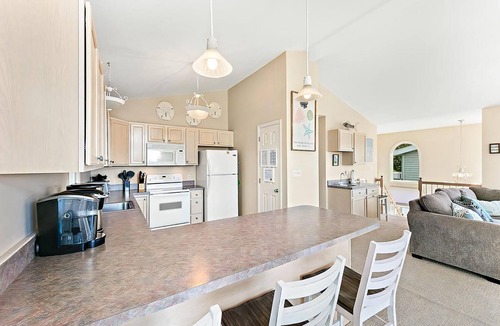 Barnegat Light House | Ocean block single family in Barnegat Light with views of Old Barney