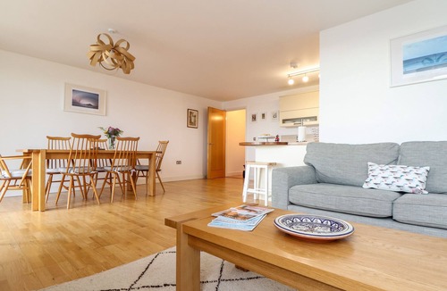 Praa Sands Cottage | Ocean Blue