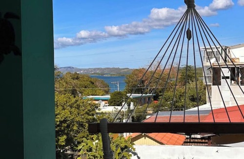 Montalva House | Ocean Breeze - Beach Escape