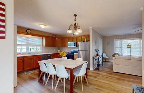 Salter Path Cottage | Ocean Breeze: Coastal home with patio, close to beach and local attractions