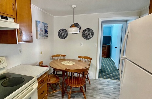 South Yarmouth Apartment | Ocean Breeze Motel - Apartment Suite
