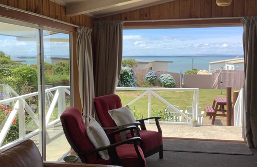 Riverton Cottage | Ocean Breeze Holiday Home