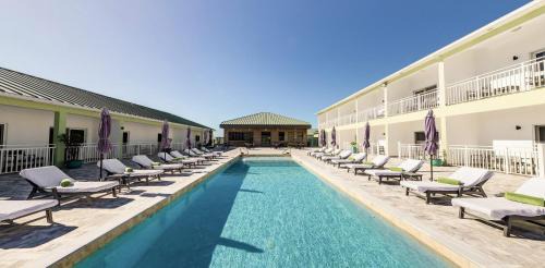 Whitby Hotel | Ocean Breeze Resort