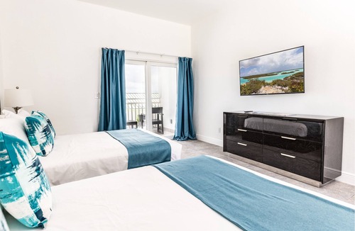 Whitby Hotel | Ocean Breeze Resort