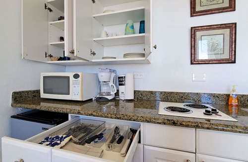 Waikiki Apartment | ⛰Ocean & Diamond Head Views 8th floor with Balcony WAIKIKI GRAND HOTEL®