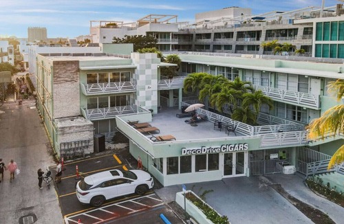 South Beach Condo | Ocean Drive Best Deal, w/2 Queen Beds, Near Beach