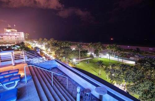 South Beach Apartment | Ocean Drive Studio Beach Front