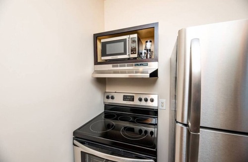 Lauderdale-by-the-Sea Apartment | Ocean Flats #1 - Lauderdale-by-the-Sea