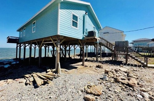 San Luis House | Ocean front 3-bed 2 bath house. Fish right from the deck! Pets! Sunrises!