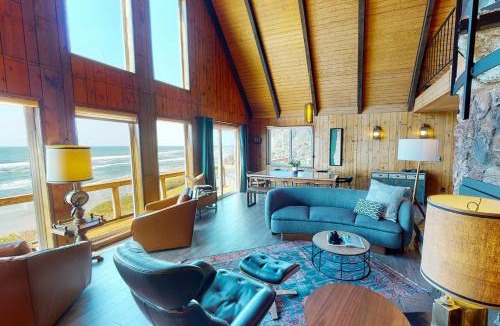 Florence House | Ocean Front A Frame with Spectacular Views! Dog The Hidden Overlook