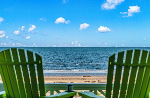 Port Bolivar House | Ocean Front, Bright Vibes and Breezy Comfort!
