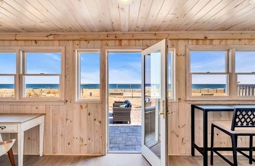 Manasquan House | Ocean Front Beach Cottage with Relaxing views and sound of the Ocean