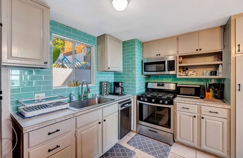 South Laguna Villa | OCEAN FRONT Beach HOUSE! Private stairs to SAND!