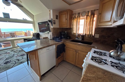 Smith River Cabin | Ocean Front Cabin 17 with Remarkable Views – Private Beach