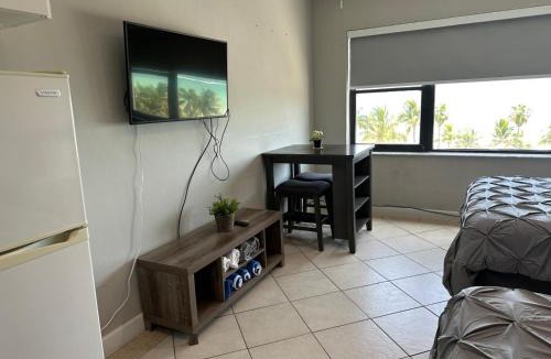 Mid Beach Apartment | Ocean Front Casablanca Studios with FULL KITCHENS & Beach access By BL Rentals