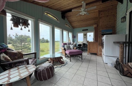 Long Beach Cabin | Ocean-front Cedar Cabin, Horse/Dog friendly, Birdwatcher's paradise!