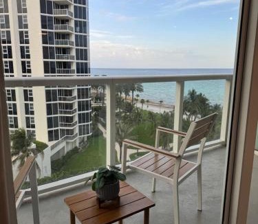 Sunny Isles Beach Apartment | Ocean front Condo with balcony on the beach