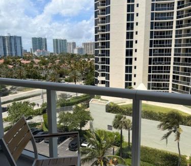 Sunny Isles Beach Apartment | Ocean front Condo with balcony on the beach