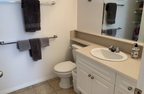 Beaver Cove Apartment | Ocean Front Condo in Sublime Telegraph Cove BC