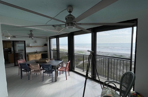 Cocoa Beach Condo | OCEAN FRONT,CORNER UNIT, TOP FLOOR 2 BEDROOM/2 BATHS