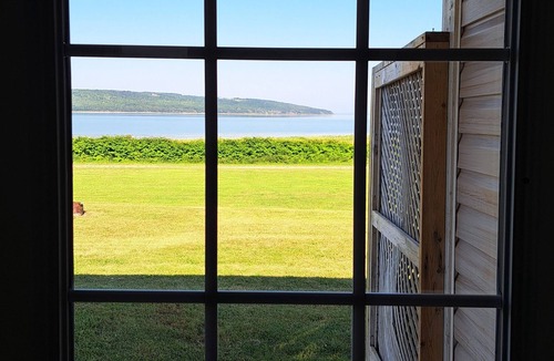 Troy Cottage | Ocean front cottage on ceilidh trail. 5 min to Port Hawkesbury.