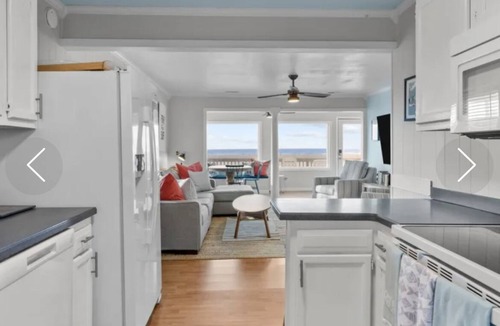 Long Beach Cottage | Ocean front cottage