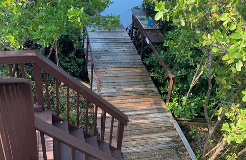 Rock Harbor House | Ocean front home with a private dock in the Keys.