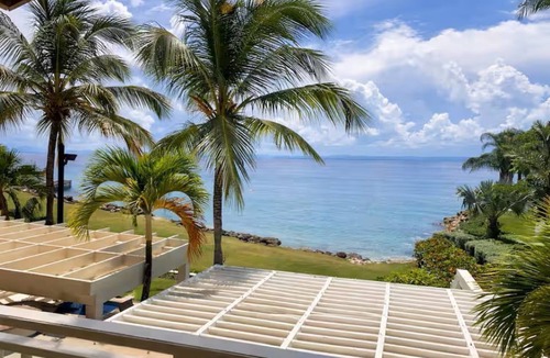 Puerto Bahia Villa | Ocean Front La Marina Villa Puerto Bahia Samaná