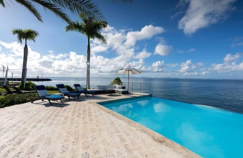 Puerto Bahia Villa | Ocean Front La Marina Villa Puerto Bahia Samaná