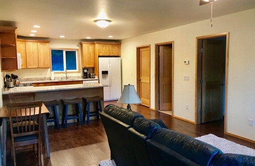 Craig Apartment | Ocean Front Lodging