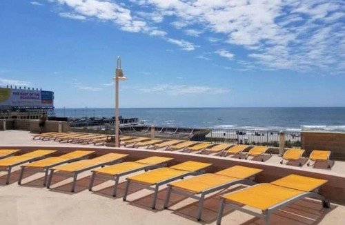 Atlantic City Apartment | Ocean Front Luxury Comfy Queen Bed