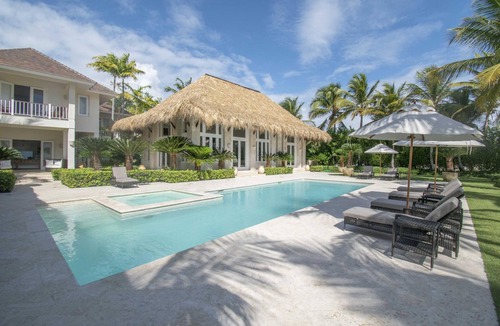 Punta Cana Villa | Ocean Front Luxury Villa in Golf and Beach Resort