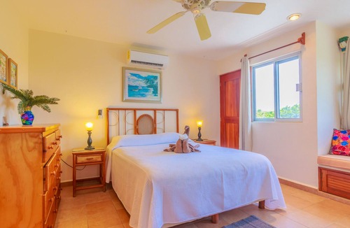 Colonia Salina Chica House | Ocean Front, Peaceful , Charming, Casa Tranquila ,Beach House