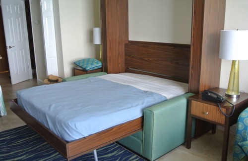 Hollywood Resort | Ocean Front Resort on Hollywood Beach Broadwalk with Pool