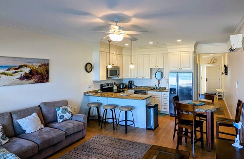 Hampton Condo | Ocean front single bed room condo
