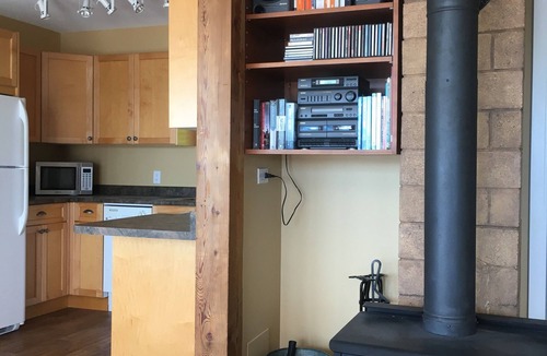 Discovery Islands Cottage | Ocean Front - Spectacular Scenery - Quadra Island