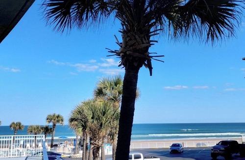 Bostwick Park Condo | Ocean Front Studio