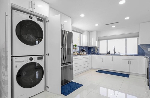 Sunset Cove House | Ocean Front Vacation Home - Key Largo - 28 Day Minimum