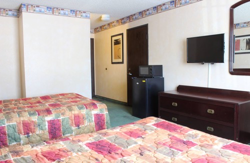 Santa Paula Hotel | Ocean Gateway Inn