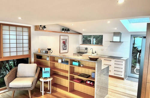 Britannia Heights House | Ocean Horizon - Incredible Sea Views, Close to City, 4 Bedrooms!